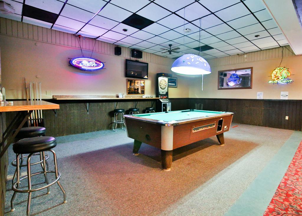 Great American Inn & Suites Devils Lake Exterior foto